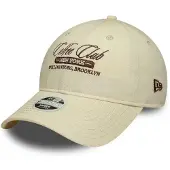 New Era Lippalakki 'CAFE SLOGAN 9TWENTY' vaaleabeige / tummanruskea
