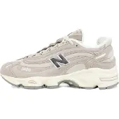 New Balance Matalavartiset tennarit '1000' beige / musta