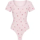 Cfab Muotoileva body 'T-Shirt Bodysuit Sculpting Shapewear with String' pastellinpinkki / kirsikanpunainen