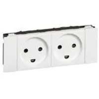 Legrand pistorasia Tanskan standardi 2P+J kaksinkertainen