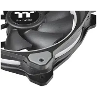 Thermaltake Riing Plus 14, 140 mm, PWM, hydraulinen laakeri, RGB -tuuletinsarja, 3 kpl, harmaa