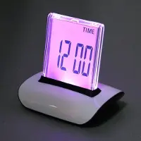 24hShop Digitaalinen Herätyskello - 7 värin LCD