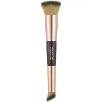 Charlotte Tilbury Hollywood Complexion Brush