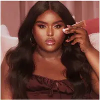 Charlotte Tilbury Glowgasm Beauty Light Wand Pillow Talk Medium/Deep