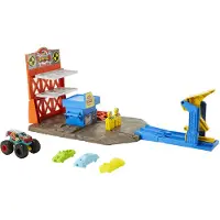 Hot Wheels Monsteriautojen Törmäysasema Ja Autot
