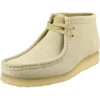 Clarks for man. 26155520 Wallabee beige leather ankle boots (39), 1 to 3 cm, Suede, Laces, Casual