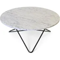 OX Denmarq Large O Table -sohvapöytä Marmori carrara, mustaksi maalattu jalusta