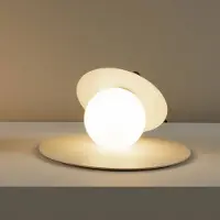 Milan Iluminación Design-pöytävalaisin Symphony, Kerma/meripihka, Olohuone/ruokailutila, Metalli, Design