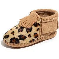 Minnetonka Saappaat 'Riley Suede' ruskea / musta