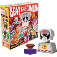 Tomy Beat the Camera