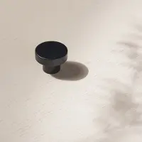 Beslag Design Circular Nuppi Toniton Musta - Nupit ja ovenkahvat Jauhemaalattu Metalli Toniton Black - 401000-11