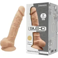 Silexd 9 - Ihanan pitkä, jämäkkä ja todella stimuloivasti muotoiltu tekopenis