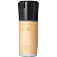 MAC Studio Radiance Serum-Powered Foundation Nc20