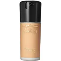MAC Studio Radiance Serum-Powered Foundation Nc37