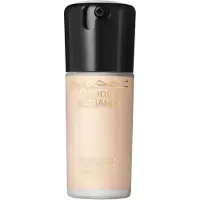 MAC Studio Radiance Serum-Powered Foundation Nw11