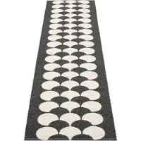 Pappelina Poppy Black / Vanilla matto 70 x 250 cm