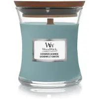 Woodwick Evergreen Cashmere tuoksukynttilä sisältää puusydämen 85 g