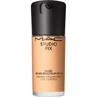 MAC Studio Fix Broad Spectrum Foundation SPF 15 NC20