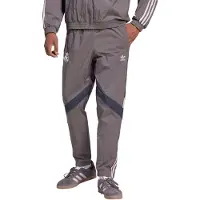 Adidas Real Madrid Originals Verryttelyhousut