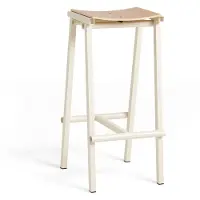 HAY - Taburete 8 Bar Stool High Eggshell Powder Coated Base H75 Water-Based Lacquered Oak Veneer Seat - Baarituolit & baarijakkarat - Marc Morro - Valkoinen - Metalli/Puu