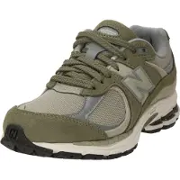 New Balance for woman. U2002RV1 Green 2002R leather trainers (40.5), Flat, Suede, Laces, Casual