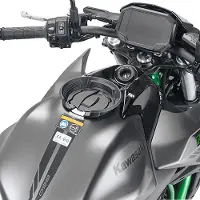 Givi Tankkirengas Sis. Kiinnityksen KAWASAKI