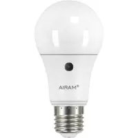Airam LED-lamppu hämärätunnistimella 10,7W E27/827