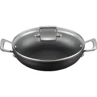 Le Creuset -haudutuspata kannella 26 cm