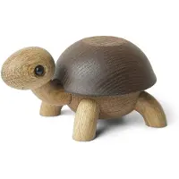Spring Copenhagen Speedy kilpikonna koriste 4 cm Tammilaatikko