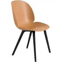 Gubi Beetle tuoli, muovi, musta - amber brown