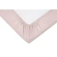 Aina Muksu muotoon ommeltu aluslakana