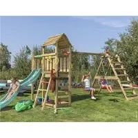 Jungle Gym Safari sekä kiipeilymoduuli, kaksi keinua ja tummanvihreä liukumäki