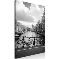 Artgeist Bikes On Bridge Vertical taulu