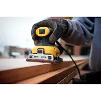DeWalt 230 W orbitaalihiomakone pahvilaatikossa - - DWE6411-QS