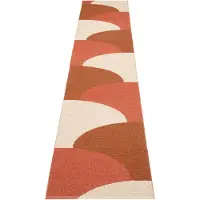 Pappelina Hill matto Brick/Rust/Cream 70 x 360cm