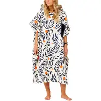 After Essentials Tech Pocket Surf Poncho feather leaves Koko Uni