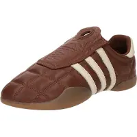 Adidas Slip on -tennarit 'Taekwondo Mei' ecru / karamelli