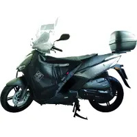 Tucano Urbano Jalkasuoja Termoscud musta R017X eril. Yamaha,Honda,Aprilia,MBK