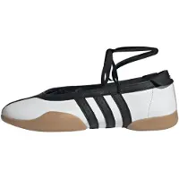Adidas Originals Nauhaballerina 'Taekwondo Mei' musta / valkoinen