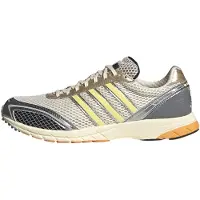 Adidas Matalavartiset tennarit 'Adizero Adios OG' kameli / norsunluu / vaaleankeltainen / hopea