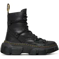Dr. Martens Nauhabootsit 'DMXL' musta