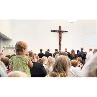 Kohti merkityksellisyyttä, kiinni perinteessä - Jumalanpalvelusbarometri 2023