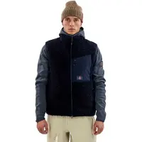 The Mountain Studio Soft Wool Pile Liivi