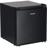 Severin KB8879 -minijääkaappi, musta