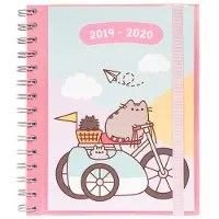 Pusheen – Suunnittelija 2019/2020 (15,5 x 19 cm)