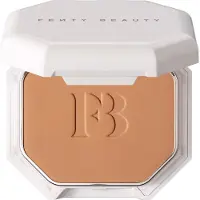 Fenty Beauty Pro Filt'r Soft Matte Powder Foundation 380