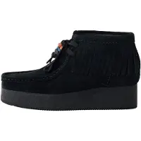 Clarks for woman. 26182854 Wallabee Wedge Fringe Suede Ankle Boots Black (39), 3 to 5 cm, Laces, Casual