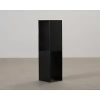 Kristina Dam Studio Pedestal sivupöytä musta