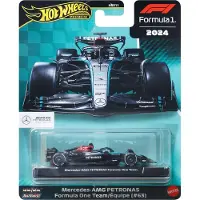 Hot Wheels 1:64 Scale Premium Die-Cast Formula 1 Collectible Toy Race Car (Styles May Vary) - Black - ONE SIZE