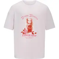 Bratz Stylin' Yasmin Fashion -nukke mukautettavalla T-paidalla sinulle ja tarvikkeilla